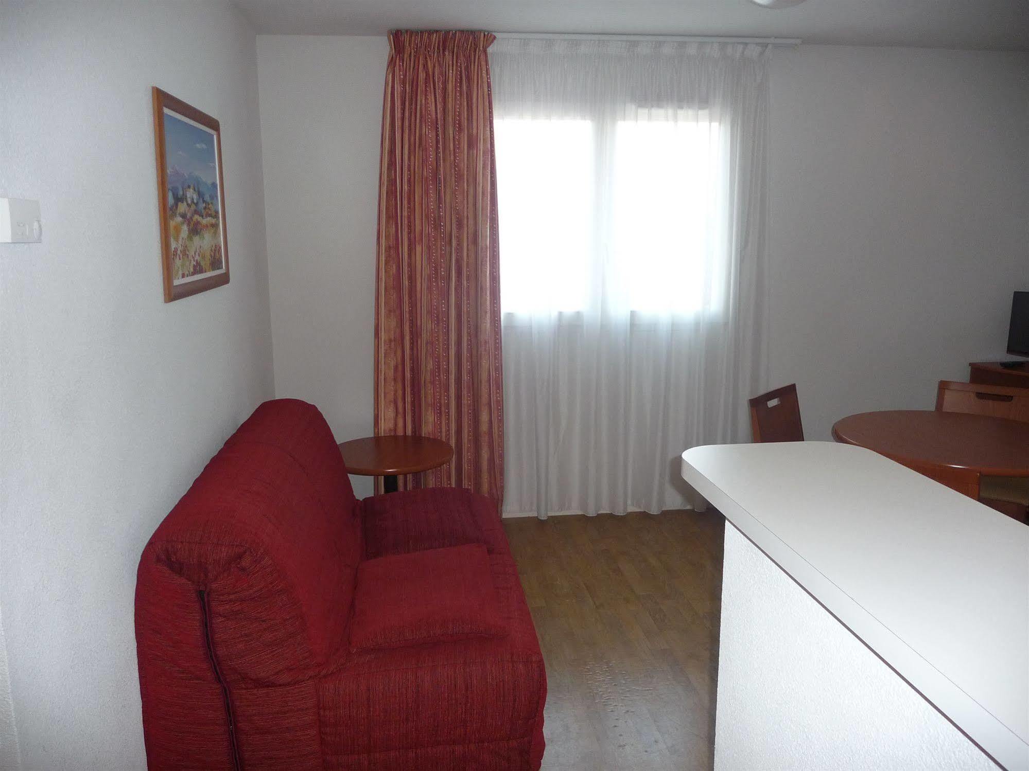Aerel Hotel Aeroport Μπλανιάκ Εξωτερικό φωτογραφία